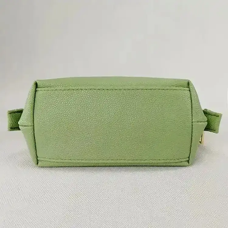 custom-green-pu-leather-cosmetic-bag (2)